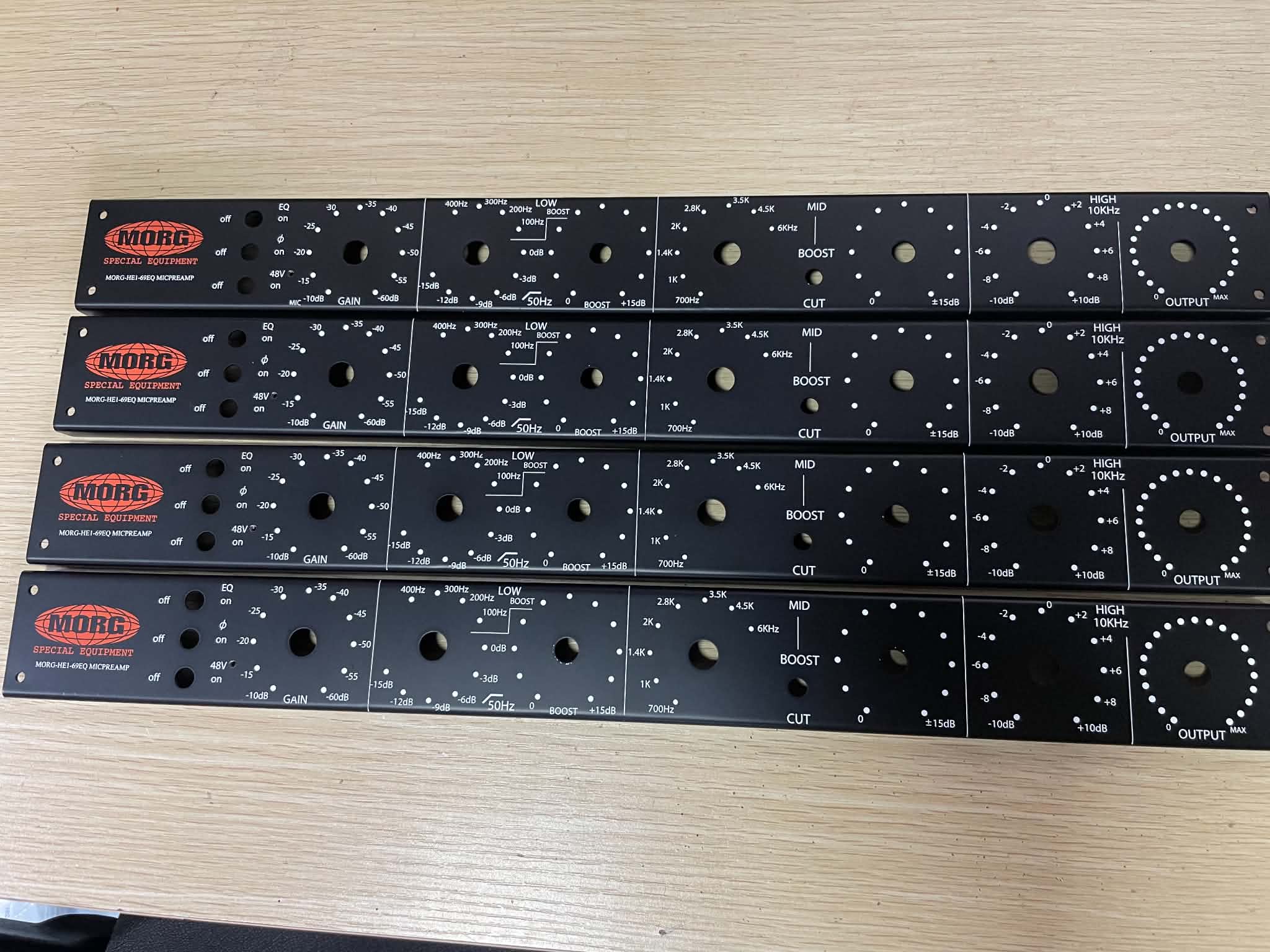 機材のフロントパネル
